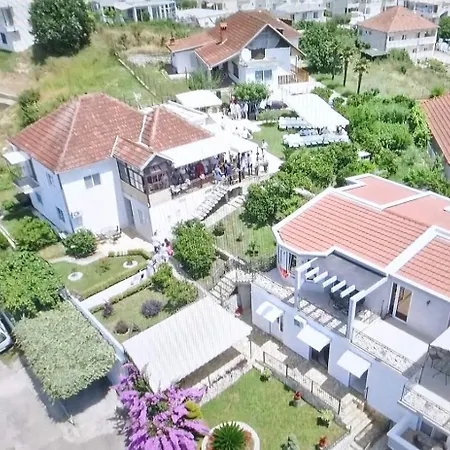 Rejhan Totti Ulcinj Esterno foto