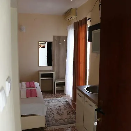 Rejhan Totti Ulcinj Esterno foto