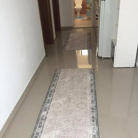 Rejhan Totti Ulcinj Esterno foto