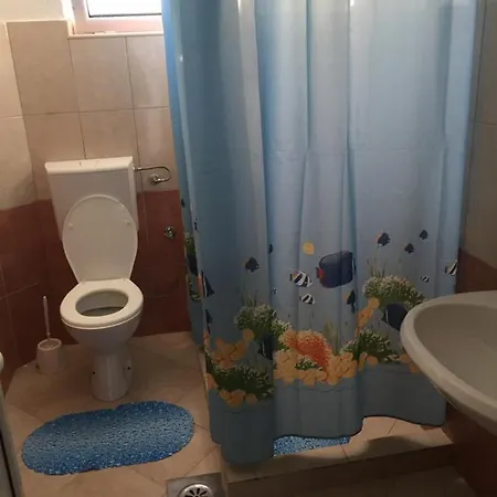 Rejhan Totti Ulcinj Esterno foto